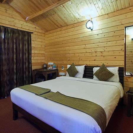 Tiara Fiesta Beach Cottages Morjim Extérieur photo