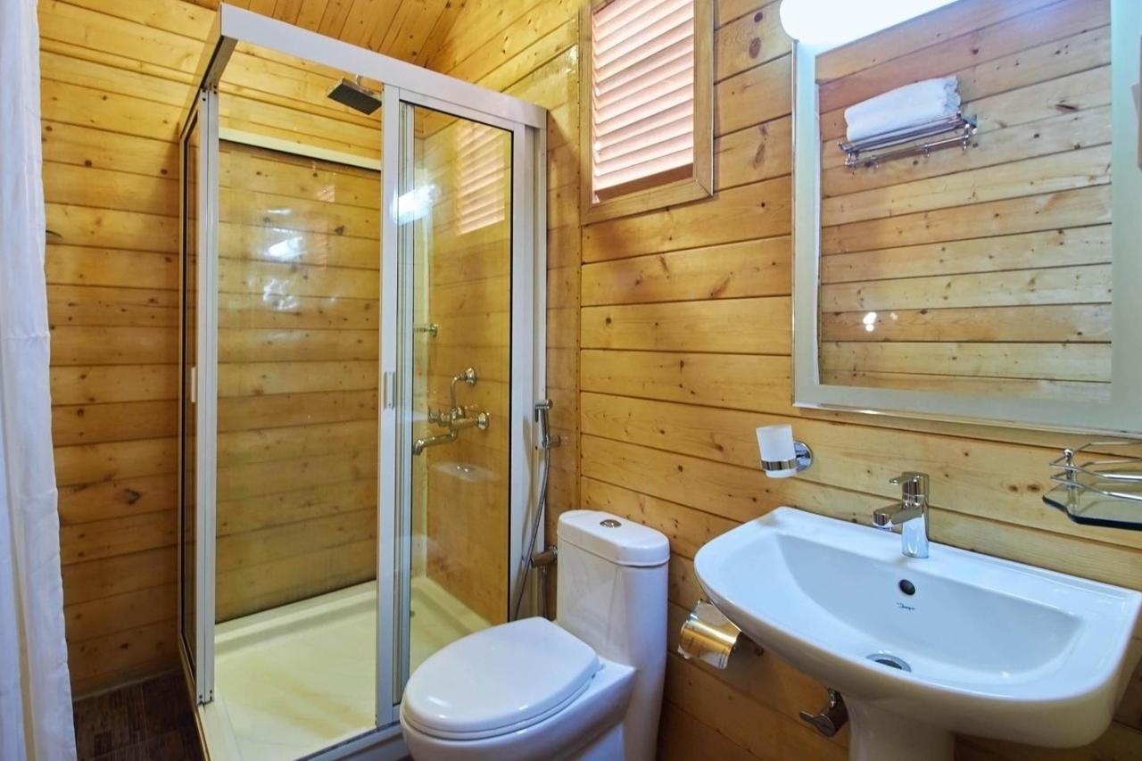 Tiara Fiesta Beach Cottages Morjim Extérieur photo